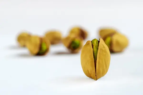 خواص آنتی‌اکسیدانی پسته