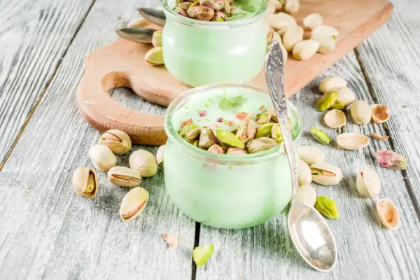 پسته در نوشیدنی‌ها
