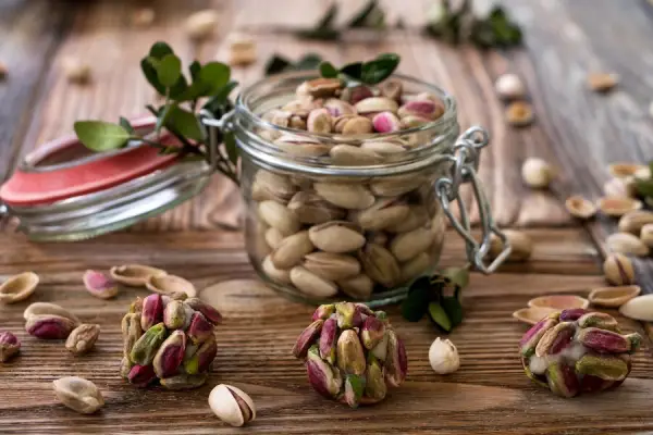 چرا نگهداری صحیح پسته اهمیت دارد؟