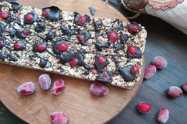 انرژی‌ بار میوه‌ای